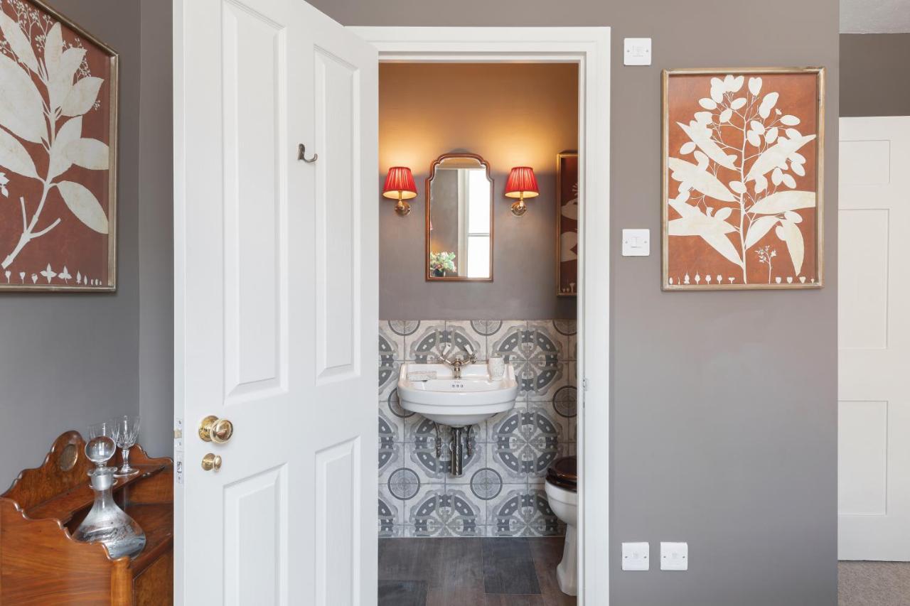 Central Apartment With Private Parking Bath Luaran gambar